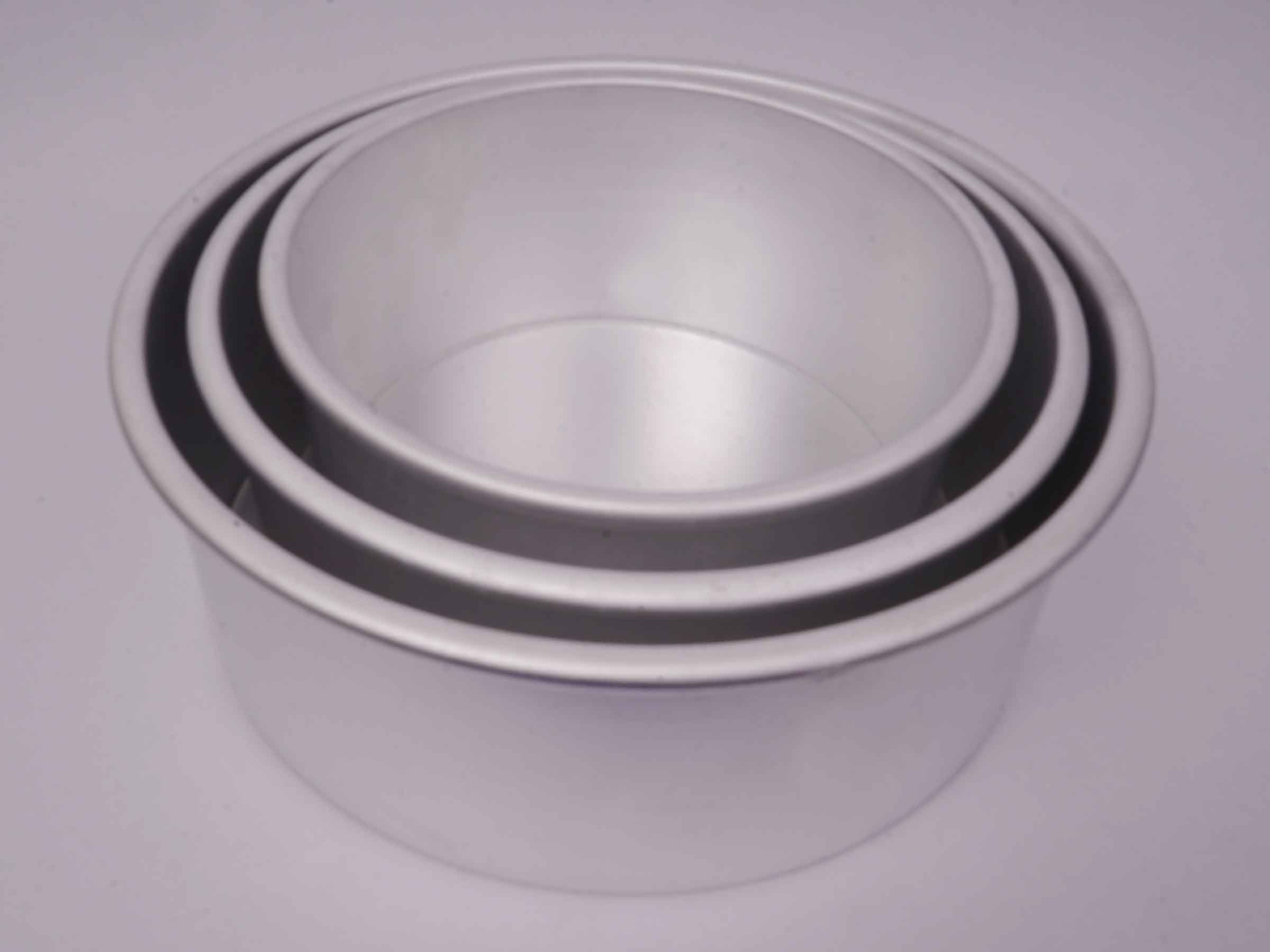 Aluminium Round Cake Moulds 3 pieces set(6 inch x 3 inch,7 inch x 3 inch,8 inch x 3 inch)